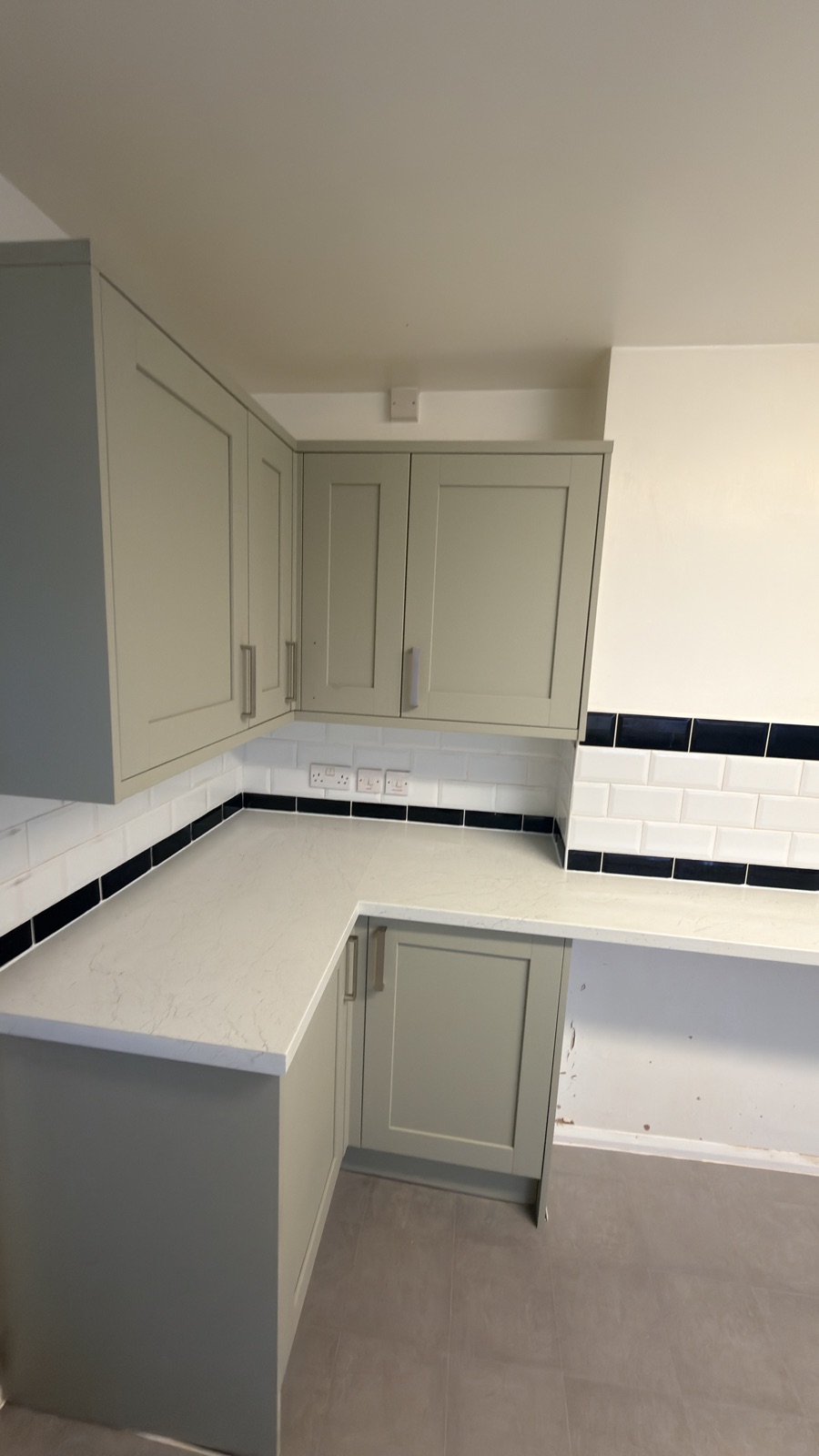 Corner cabinets and worktop detail